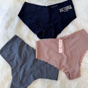 Victoria's Secret Sport and Scalloped Panties Set